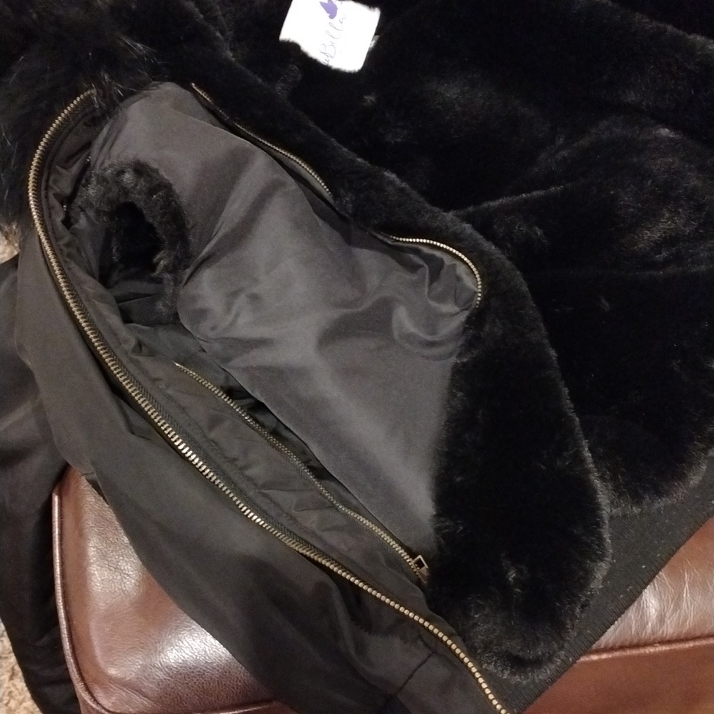 Woman's bomber coat - Picture 7 of 9